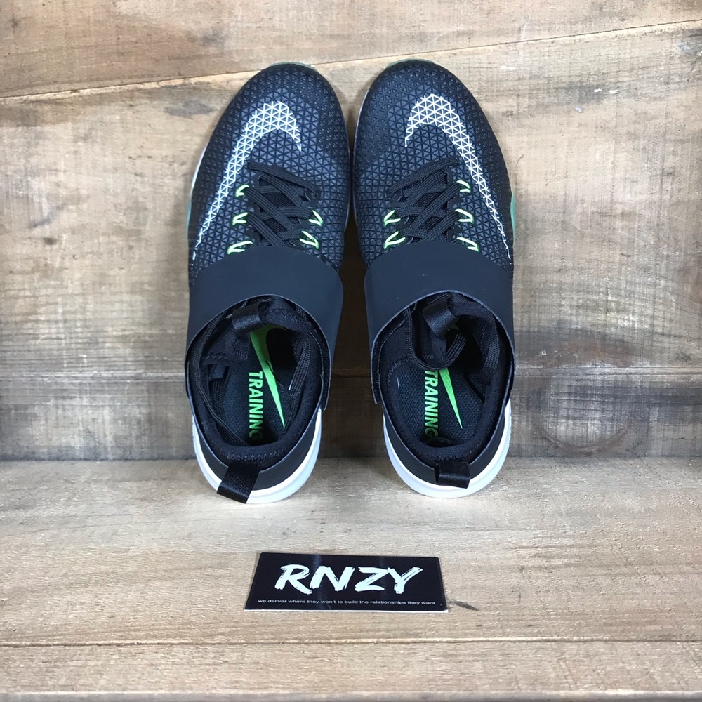 NEW Nike Zoom Strong - Picture 5 of 7